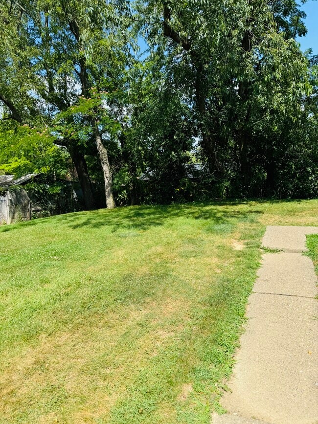 Building Photo - 116 Bennett Blvd