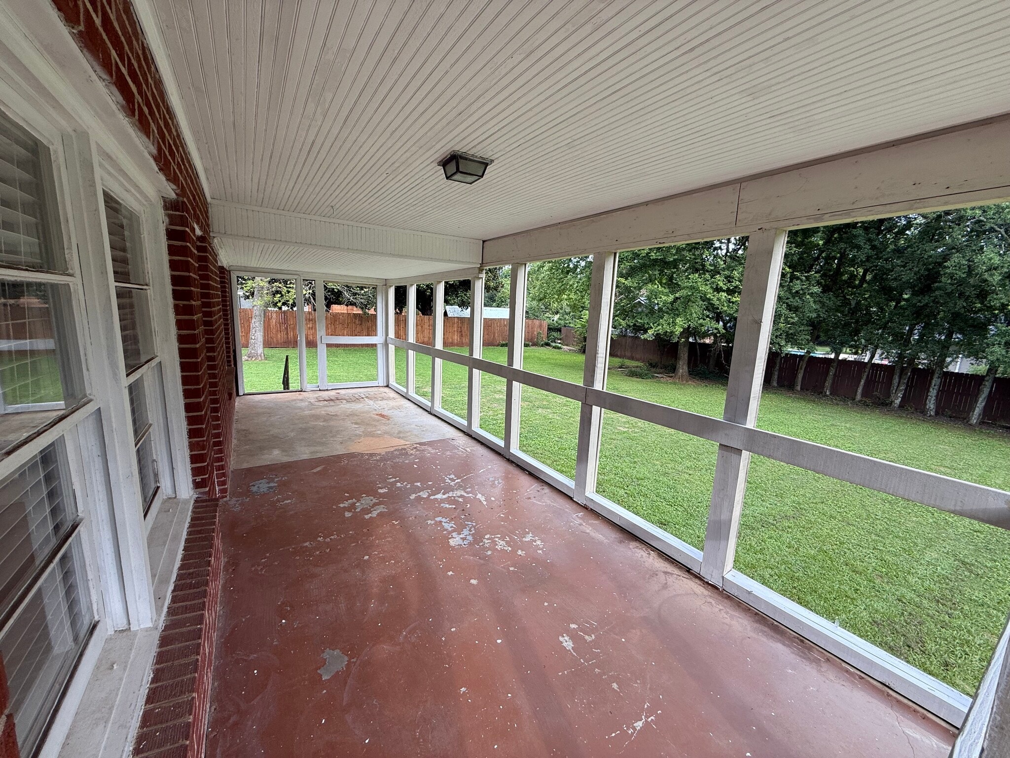 Building Photo - 7105 Whitesburg Dr SE