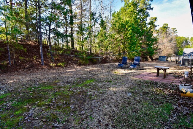 Building Photo - Three Bed, Two Bath Home in Ruston!