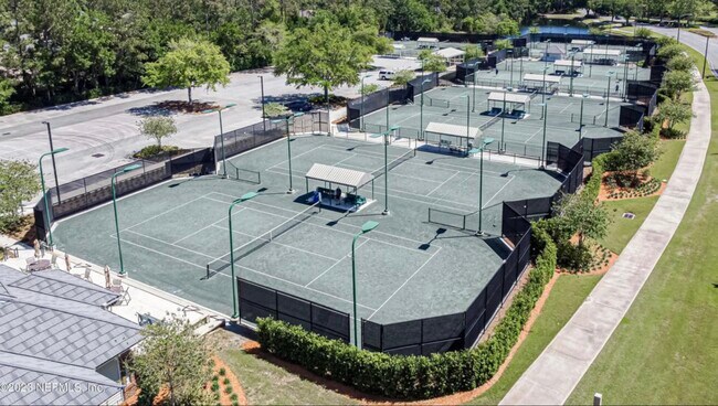 Building Photo - 2090 Hawkeye Pl