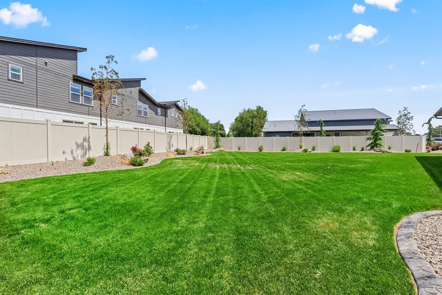 Building Photo - 306 CM Rdg Ln