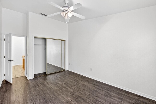Building Photo - 1,961SF Condo | 3 Bedrooms & 2.5 Bathrooms...