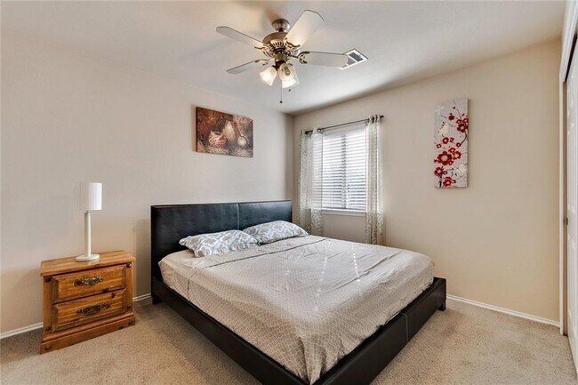 Building Photo - 14221 Willow Tank Dr