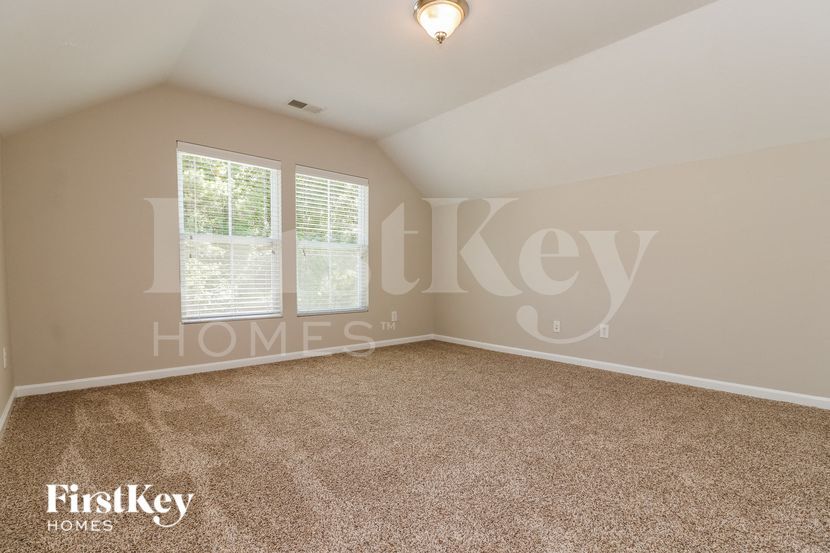 Building Photo - 3851 Annapolis Way