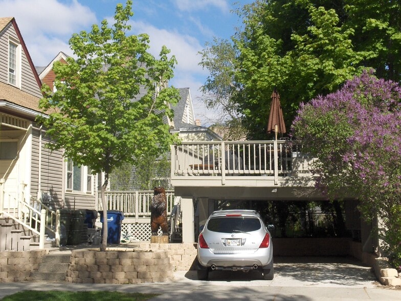 Carport Deck - 1560 E Irving Plz