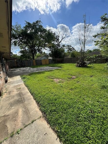 Building Photo - 6414 Bluestone Dr