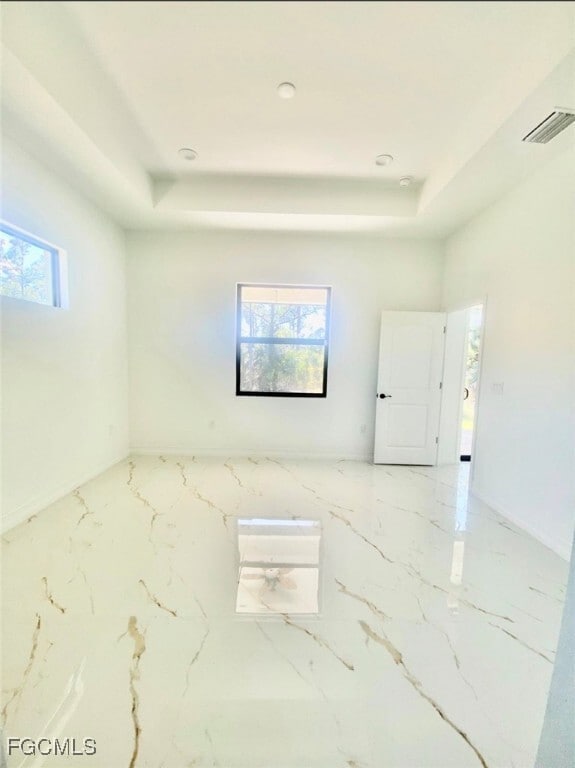 Building Photo - 2005 W 10th St