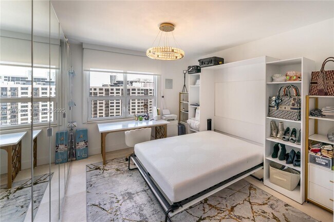 Building Photo - 848 Brickell Key Dr