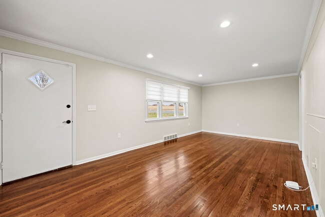 Building Photo - 125 Twin Brook Rd