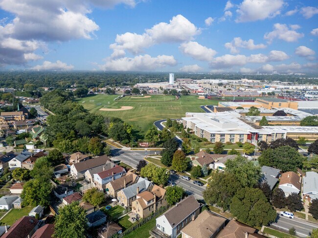 Building Photo - 2508 Kenilworth Ave