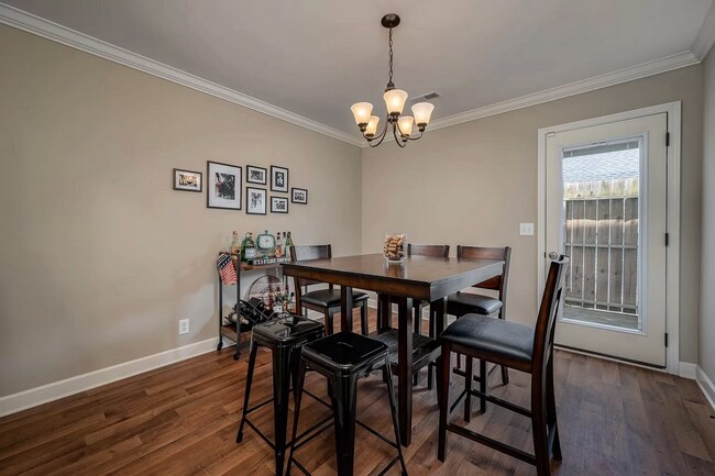 Building Photo - COMING SOON! Murfreesboro Townhouse- 4 Bed...