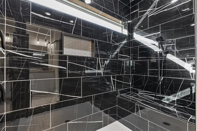 Building Photo - 7005 SW High Meadow Blvd