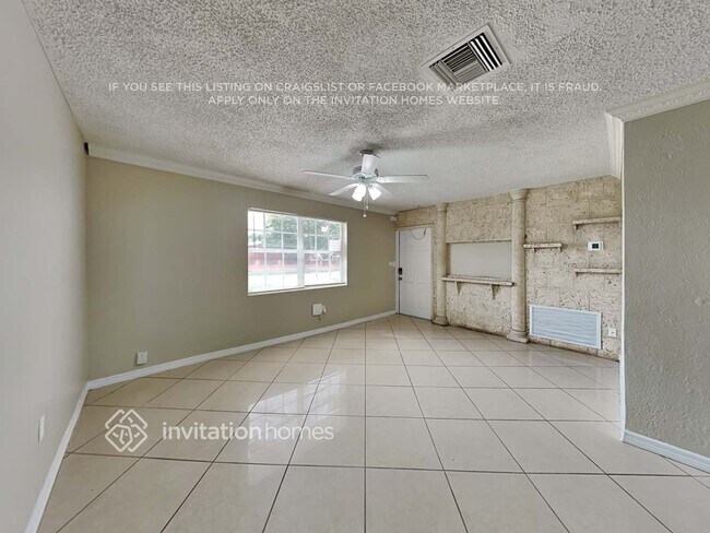 Building Photo - 1261 NW 202nd St