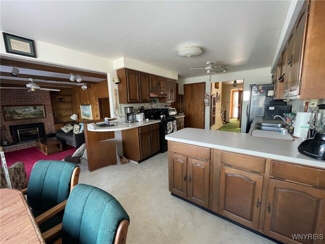 Building Photo - 1825 Winter Rd