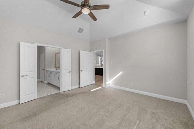 Building Photo - 16606 Tranquility Grove Dr