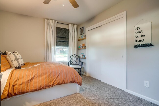 Building Photo - Beautiful Home on Corner Lot in South Hill...