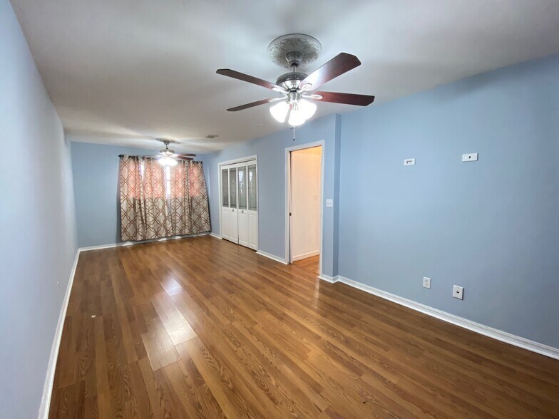 Building Photo - 5414 S Land Ave