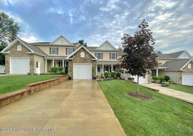 Building Photo - 103 Wisteria Ln