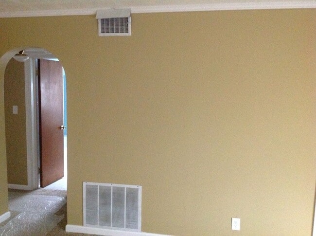 Building Photo - Beautiful home!