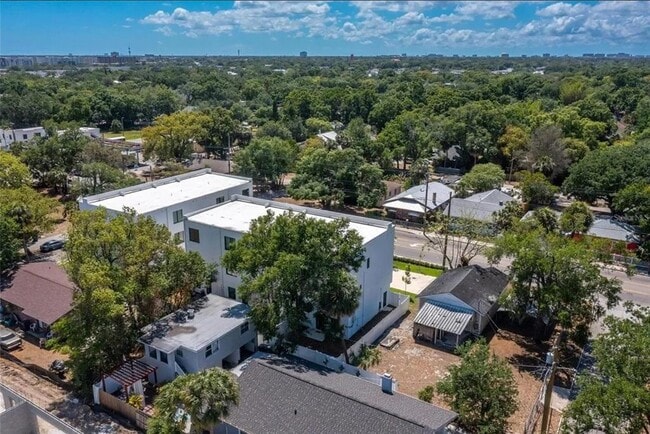 Building Photo - 2705 N Blvd