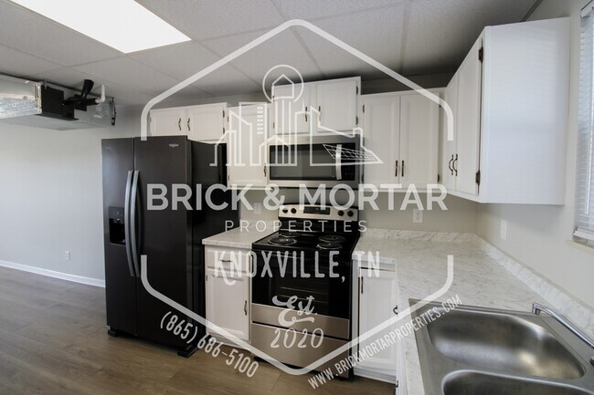 Building Photo - 1009 Clendenen Rd