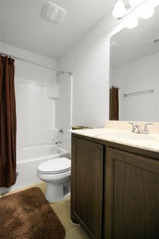 Building Photo - 2521 Weatherford Heights Dr