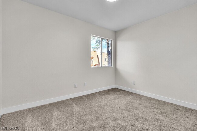 Building Photo - 5009 Indian River Dr