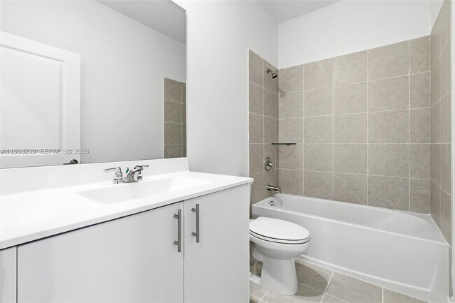 Building Photo - 2705 SE 25th Ave