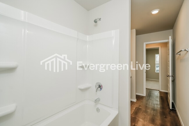 Building Photo - 10187 E Biswell Ln