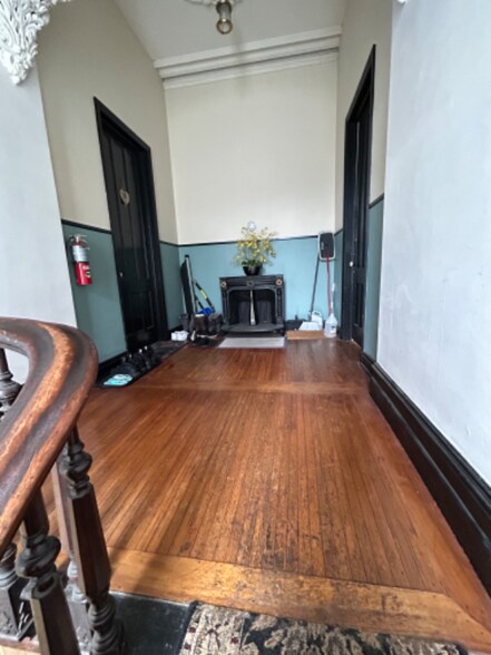 Building Photo - 111 Union St