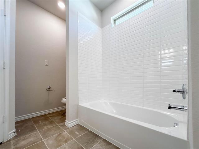 Building Photo - 412 Mockingbird Ln