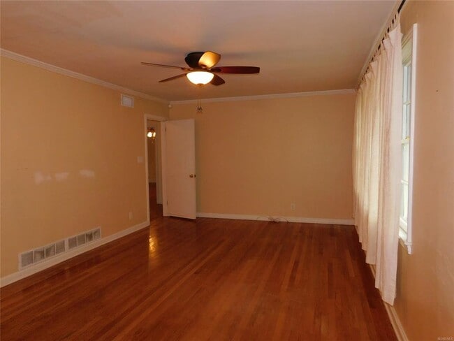 Building Photo - 127 N Wildwood Dr