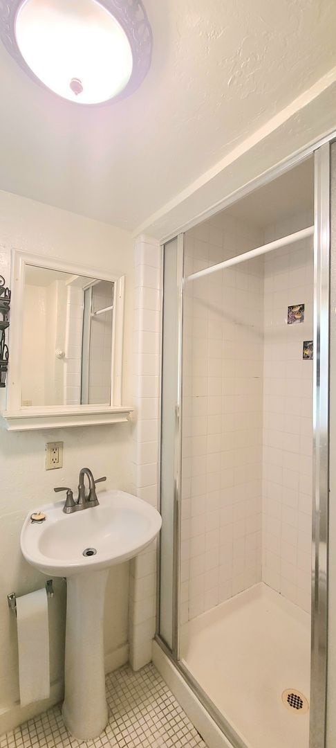 Building Photo - 2553 27th St