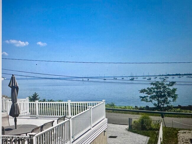 Building Photo - 1137 Woodmere Dr