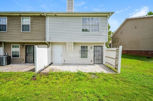 Building Photo - 2923 Vining Ridge Terrace