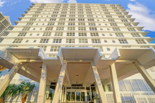 Building Photo - 4747 Collins Ave