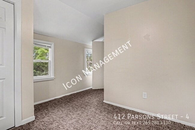 Building Photo - 412 Parsons St