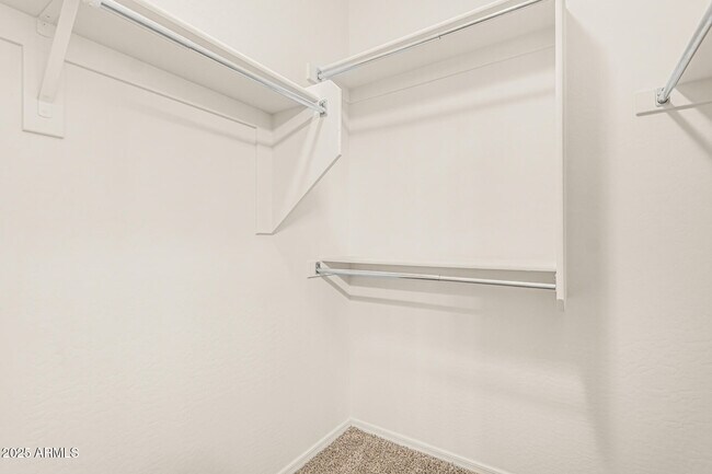 Building Photo - 3079 E Ridgewood Ln