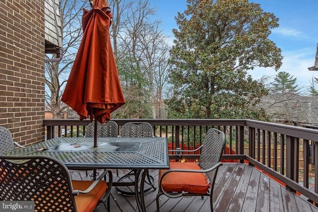 Building Photo - 4920 Herkimer St