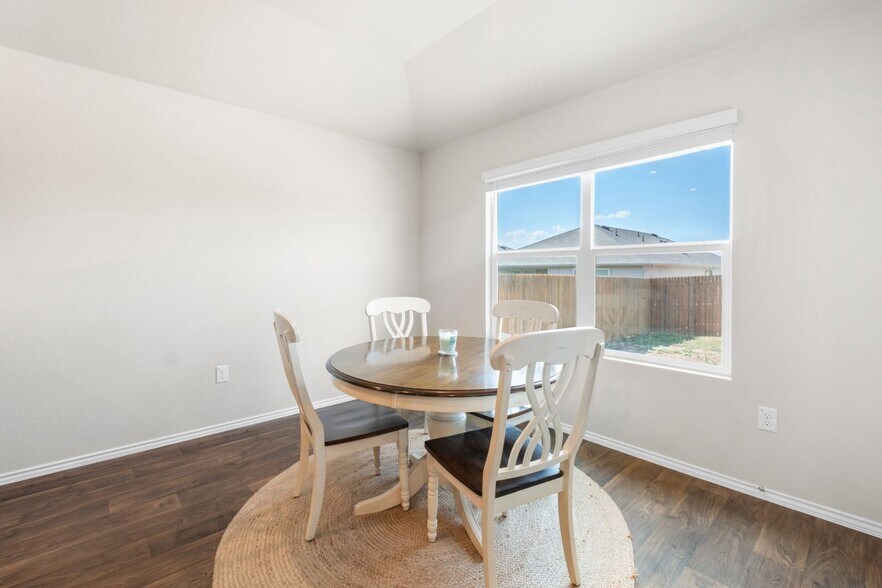 Building Photo - 5824 Brocade Dr