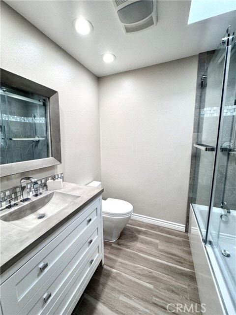 Building Photo - 874 Highpoint Dr