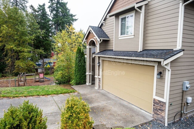 Building Photo - 4014 203rd St Ct E