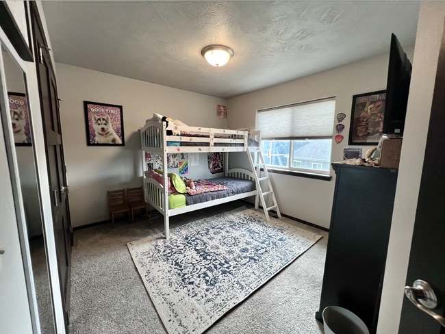 Building Photo - 4501 E Whisper Ridge Pl