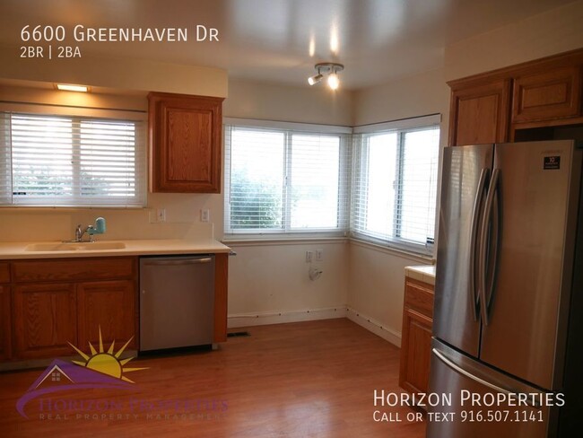 Building Photo - Cozy 2 Bed 2 Bath 1,864sqft Duplex in Gree...