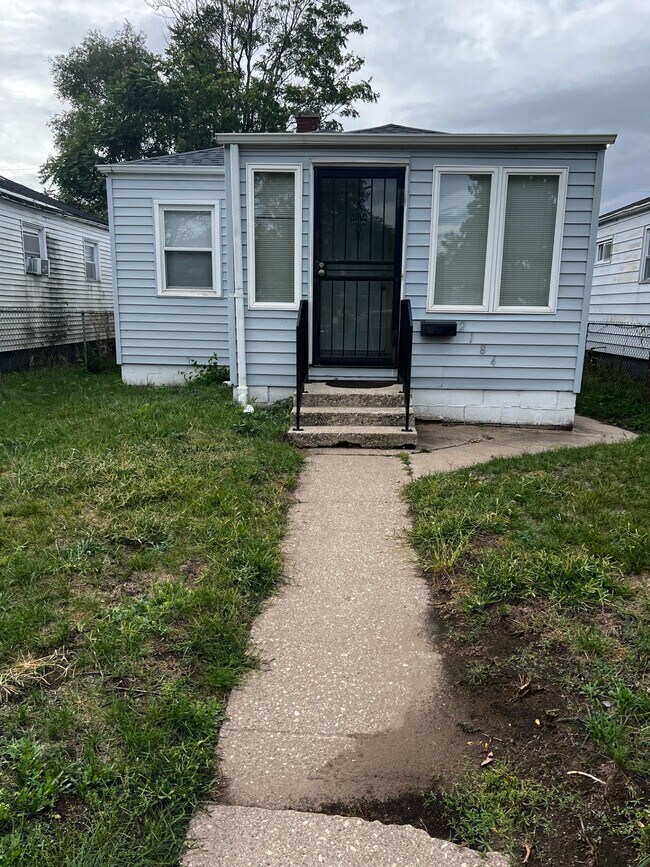 Primary Photo - 2184 Pierce St