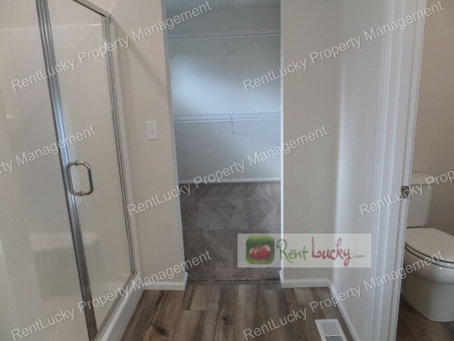 Building Photo - NEW PRICE! Fantastic 3-Bedroom + Den + Bonus Room Home with A/C in Milton!