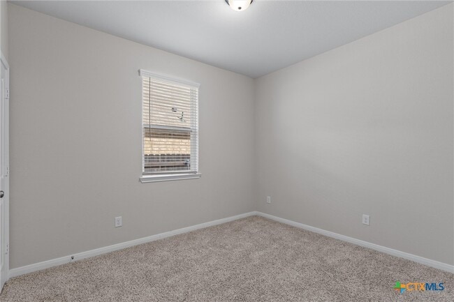 Building Photo - 1037 Shelby Dr