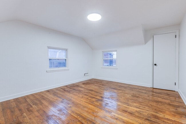 Building Photo - 111 Sherman Ave