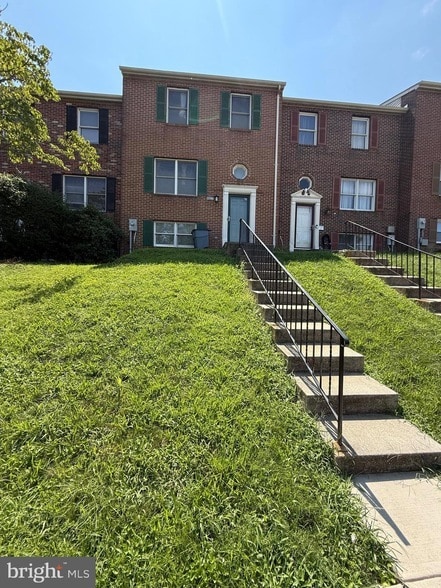 Building Photo - 9027 Throgmorton Rd