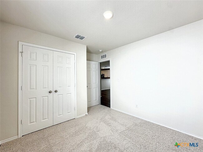 Building Photo - 549 Autumn Blaze